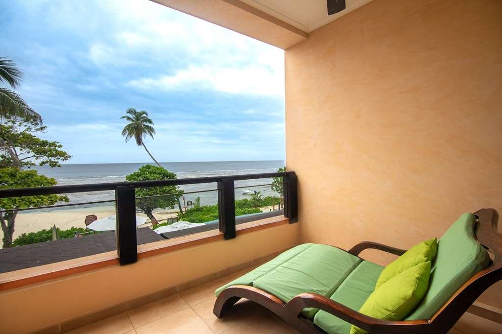 Doubletree By Hilton Seychelles Allamanda Resort & Spa Victoria Zimmer foto